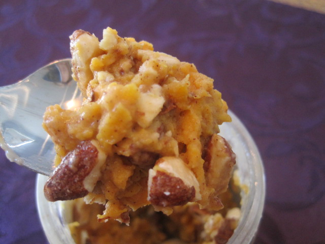 5.7.10.15 mashed sweet potato with almond milk and cinnamon almonds