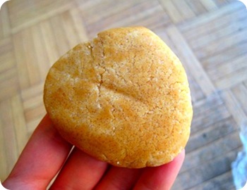 2-Ingredient Peanut Butter Cookie {Dough} 2-Ingredient Peanut Butter Cookie {Dough}