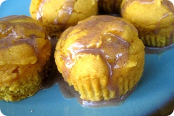 Pumpkin Cake Batter Cupcakes with Cinnamon Sugar Icing Pumpkin Cake Batter Cupcakes with Cinnamon Sugar Icing