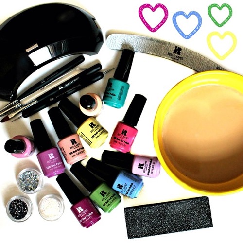 Red Carpet Manicure