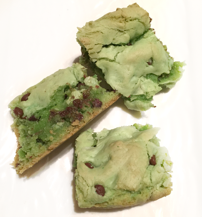 Mint Chocolate Chip Cake Batter Blondies