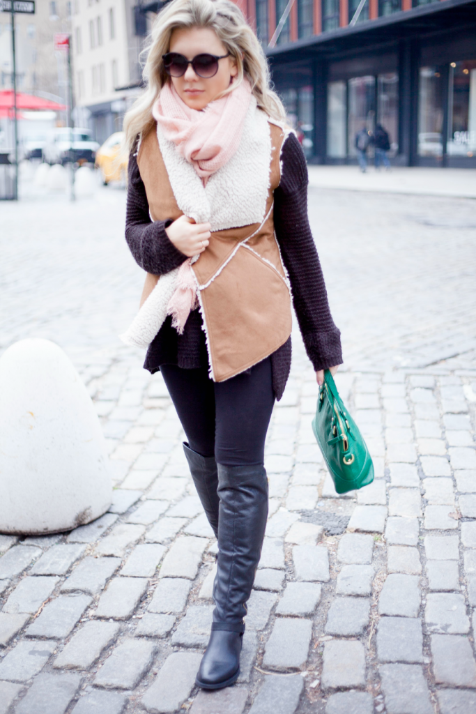 all black + faux shearling vest || gracie gordon || girlmeetslife.com all black + faux shearling vest || gracie gordon || girlmeetslife.com